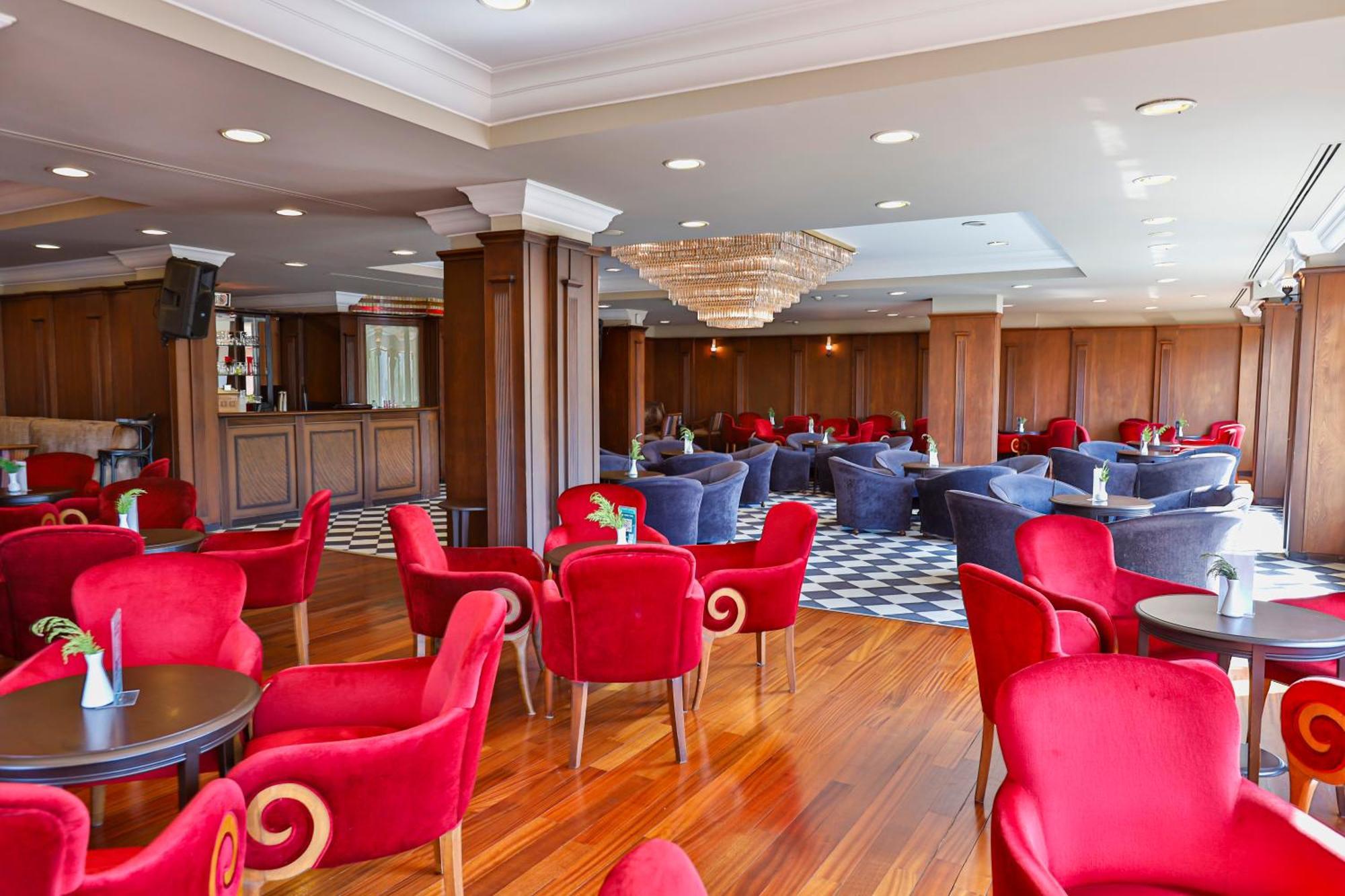 Buyuk Abant Hotel Екстериор снимка