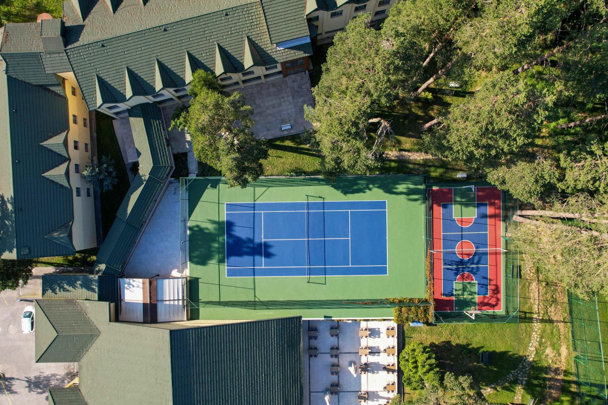 Buyuk Abant Hotel Екстериор снимка